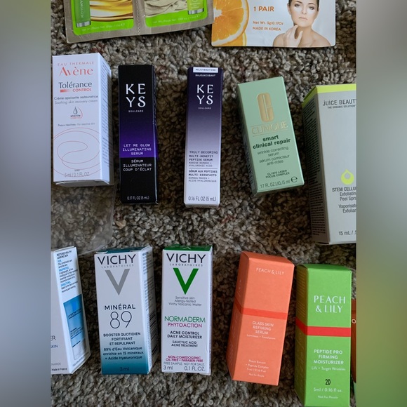 Huge Bundle NEW 38 Pcs Skincare & Makeup Lots Mix - Picture 7 of 10